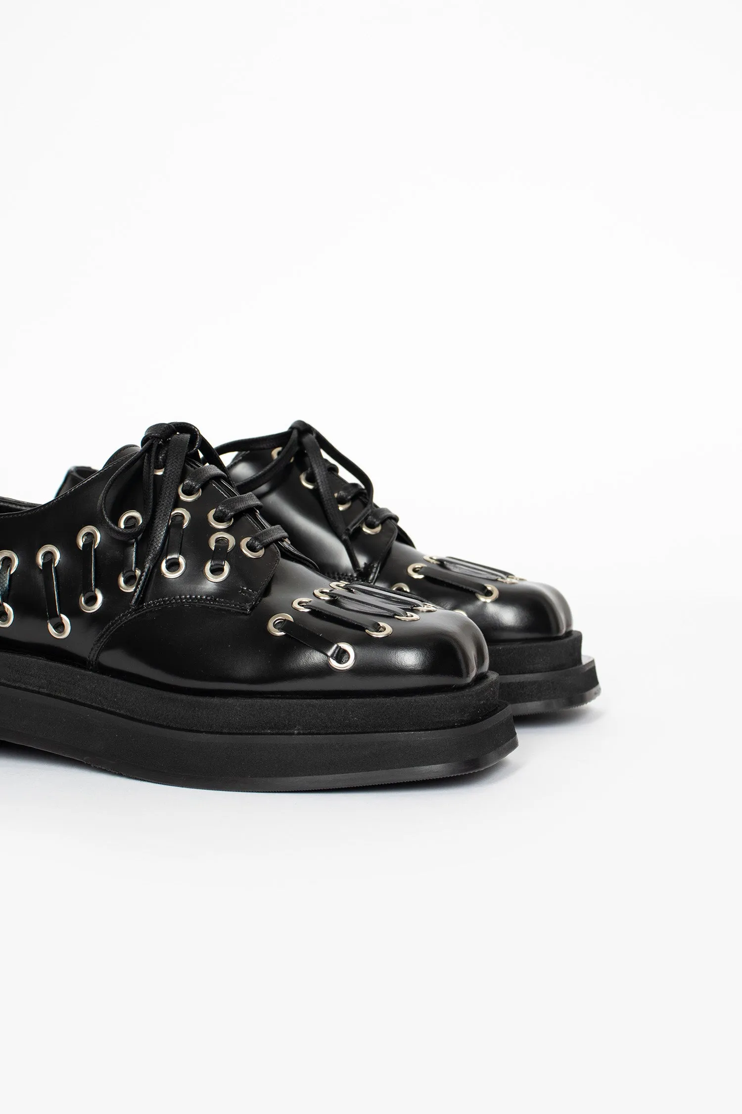 Heart Toe Platform Grommet Brogue Black